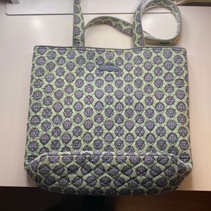 Vera Bradley tote bag